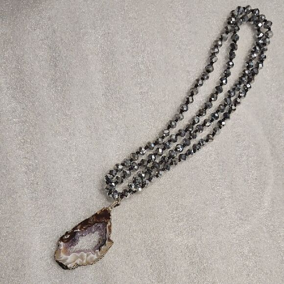 Elegant Silver and Brown Geode Pendant Necklace - Picture 1 of 3